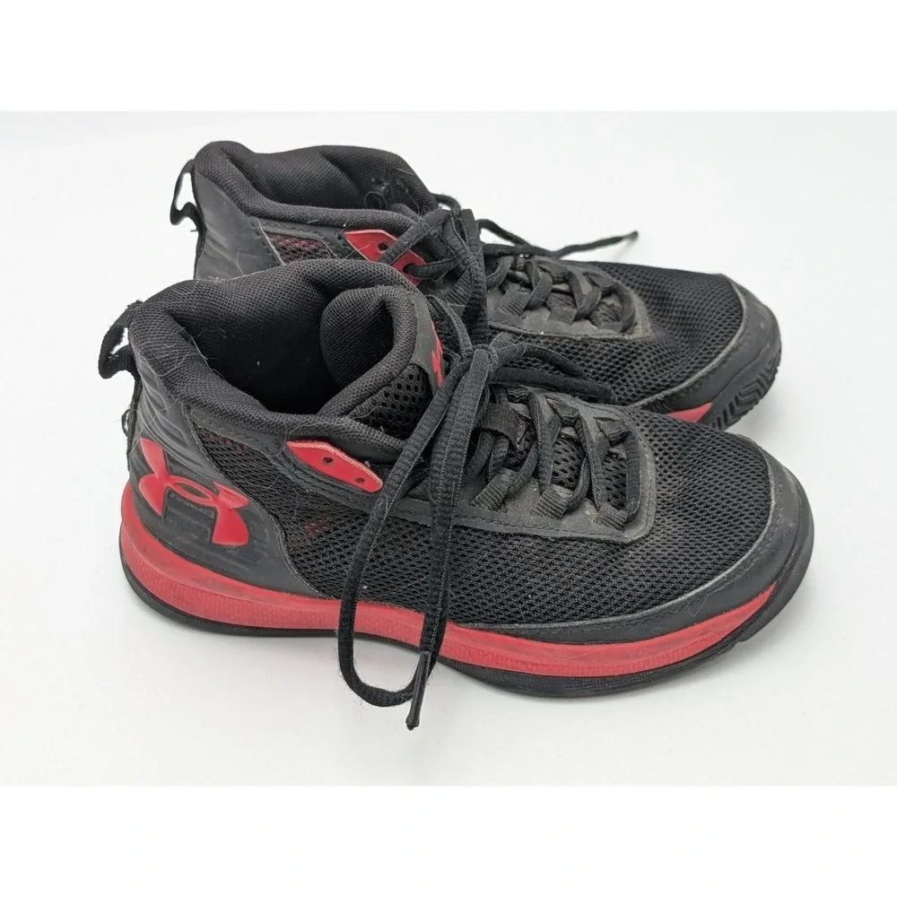 Under Armour Boys‎ High Top Basketball Shoes Black/Red Youth Size 1Y